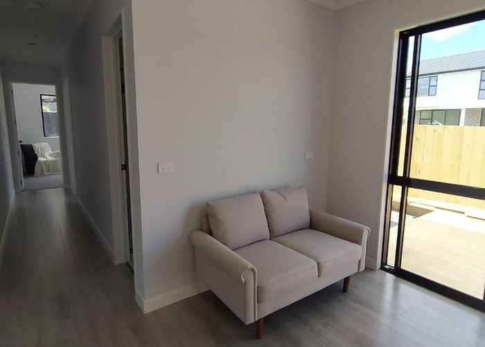 For rent 23B Ridgehill Rise, Flat Bush, Manukau City, Auckland