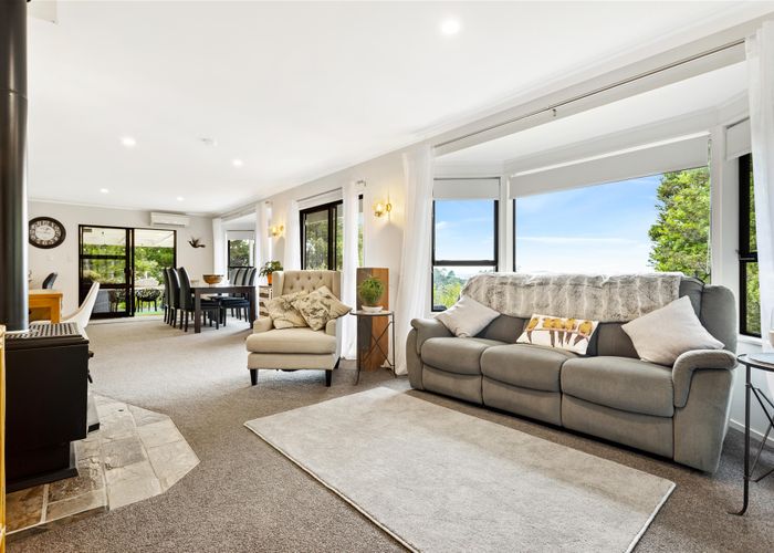  at 38 Crows Road, Swanson, Auckland