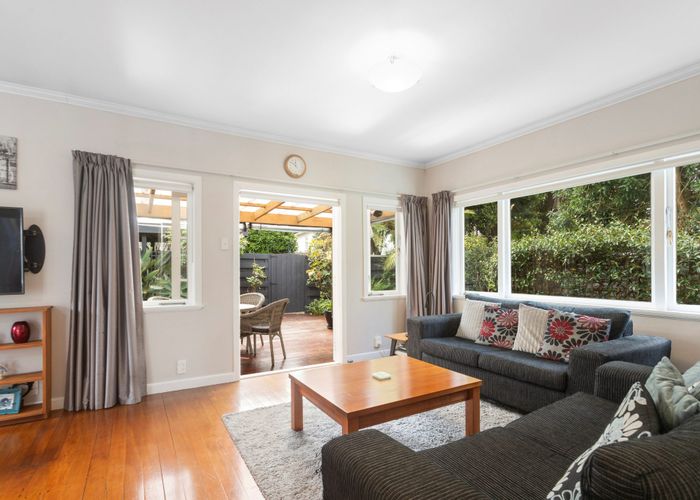  at 2/110 Owairaka Avenue, Mount Albert, Auckland City, Auckland