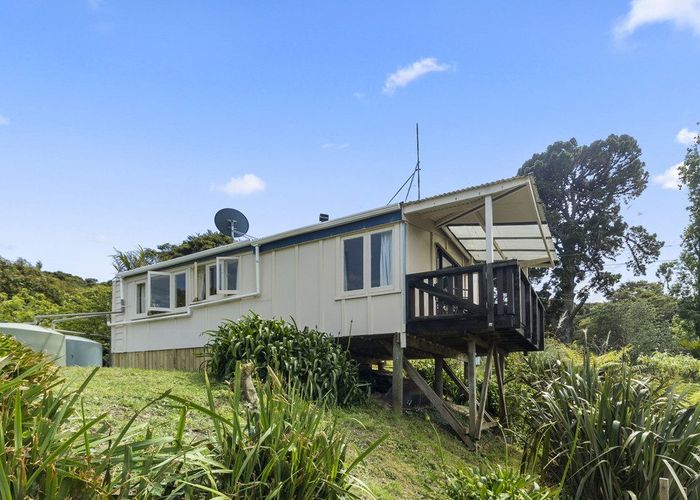  at 21 Beatty Parade, Surfdale, Waiheke Island