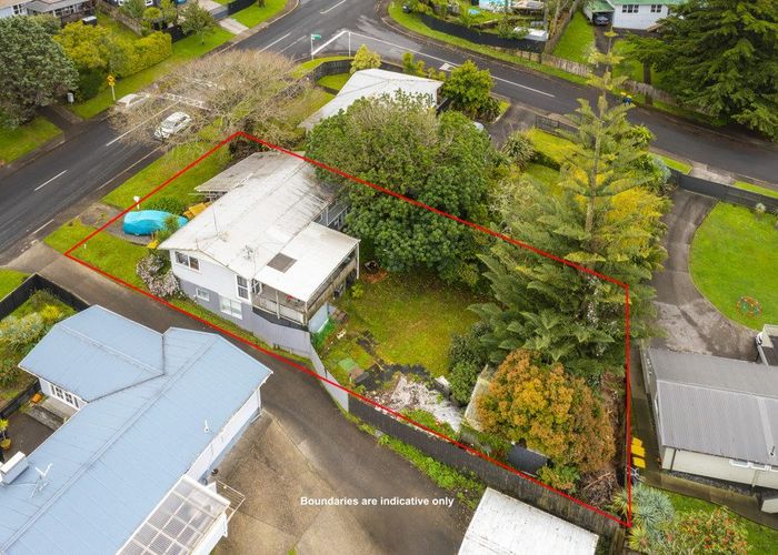  at 71 Lauderdale Road, Birkdale, North Shore City, Auckland