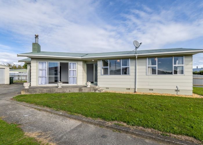  at 2 Drake Street, Levin, Levin