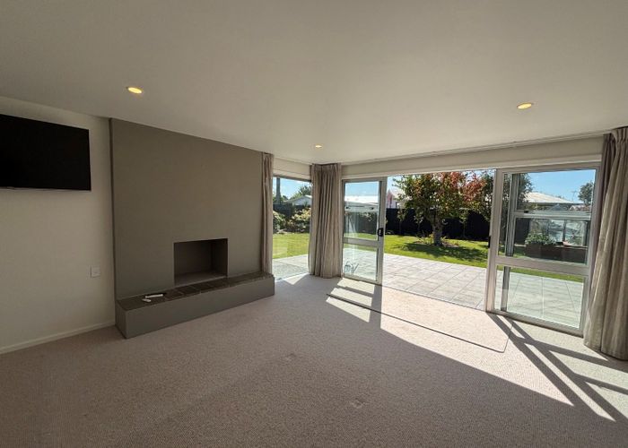  at 102a Isleworth Road, Bishopdale, Christchurch City, Canterbury