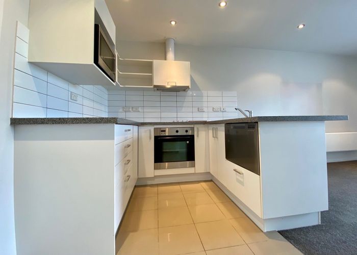  at 10D/71 Spencer Road, Oteha, Auckland