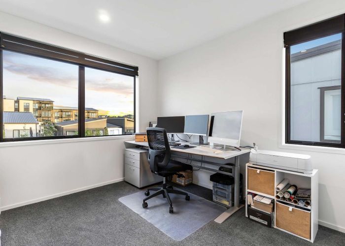  at 2/14 Unga Place, Beachlands, Auckland