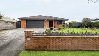  at 2 Pascal Place, Flagstaff, Hamilton