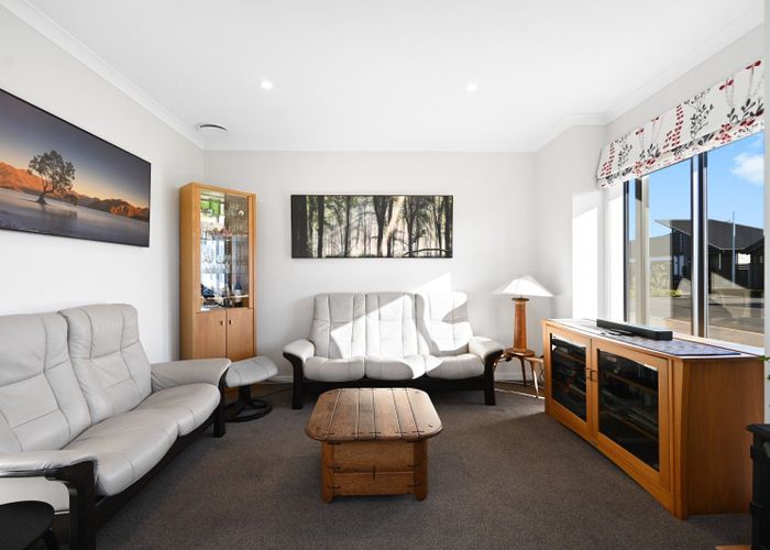 at 8 Eskdale Lane, Flagstaff, Hamilton, Waikato