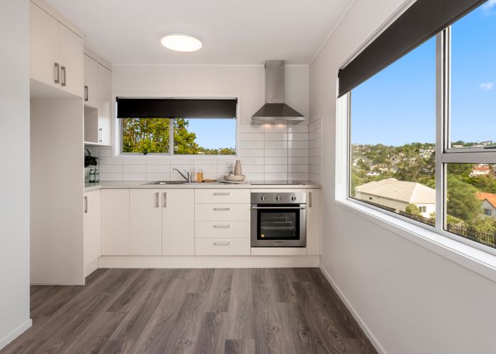  at 2/6 Finchley Road, Torbay, Auckland