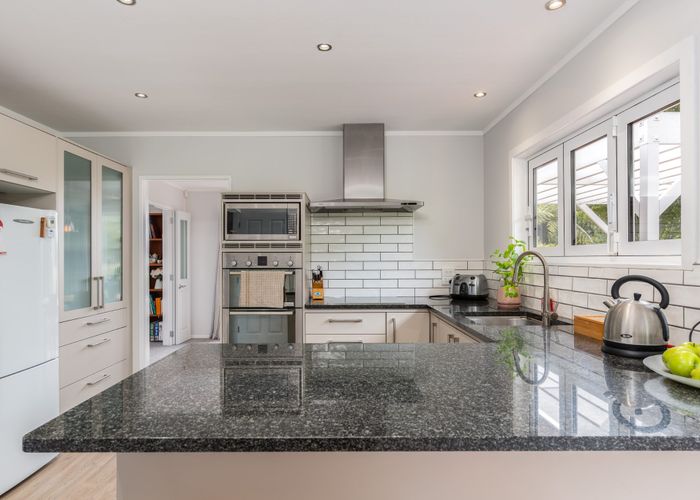  at 18 Greyfriars Crescent, Tawa, Wellington
