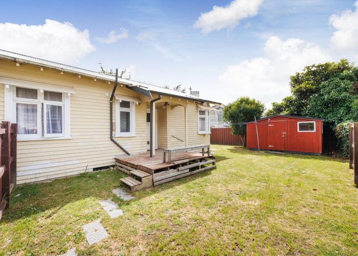  at 2 Landsdown Court, Roslyn, Palmerston North, Manawatu / Whanganui