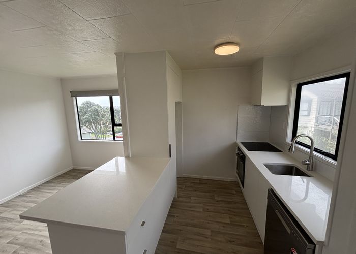  at 16A Clearview Heights, Ranui, Waitakere City, Auckland