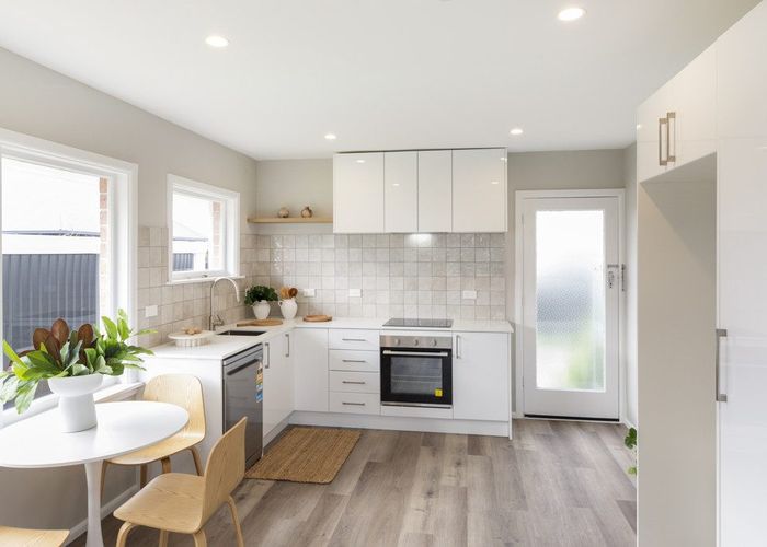  at 2/15 Winton Street, St. Albans, Christchurch City, Canterbury