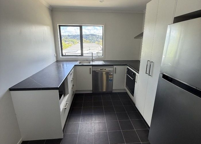  at 9 Lowry Heights, Stokes Valley, Lower Hutt, Wellington