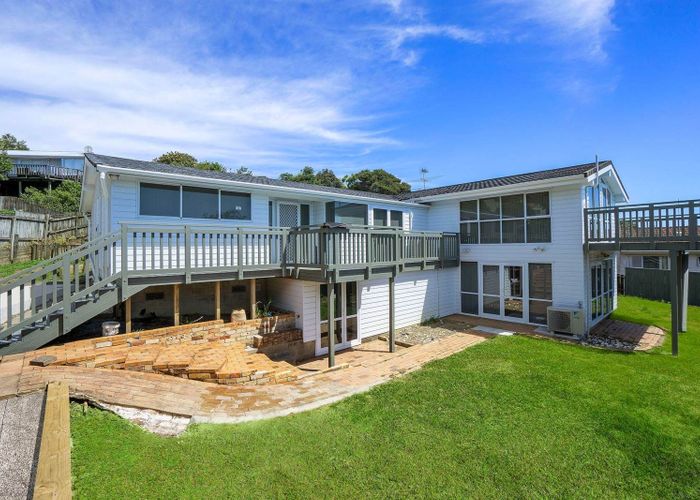  at 354A Glenfield Road, Glenfield, North Shore City, Auckland