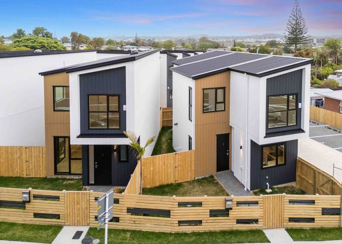  at 155 Te Atatu Road, Te Atatu South, Waitakere City, Auckland
