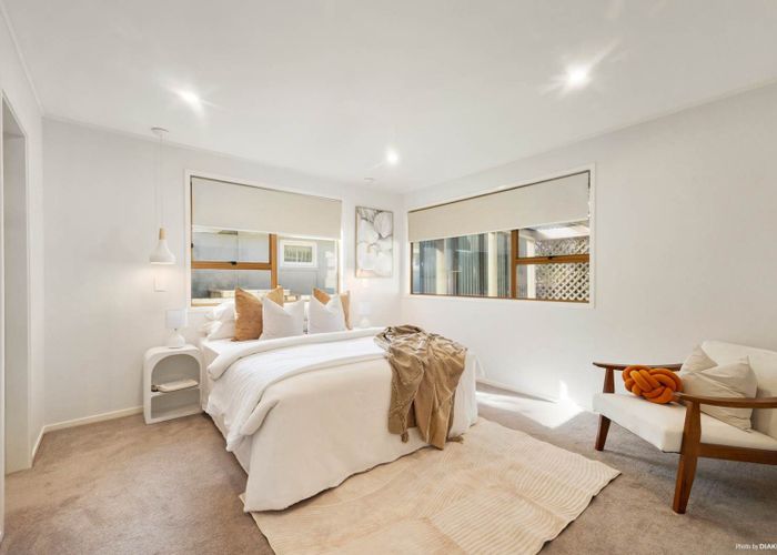  at 43  Kamara Road, Glen Eden, Waitakere City, Auckland