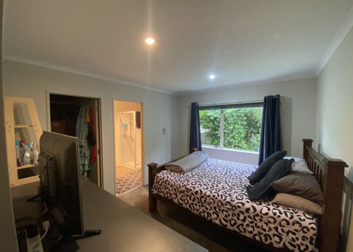  at 5 Chloe Place, Massey, Waitakere City, Auckland