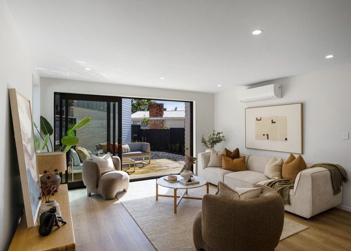  at 4/6A View Road, Glenfield, North Shore City, Auckland