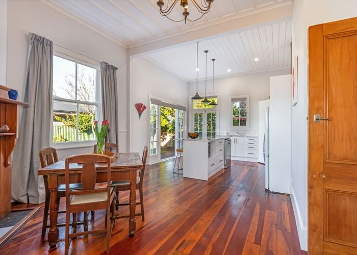 at 19 Alfred Street, Roslyn, Palmerston North, Manawatu / Whanganui