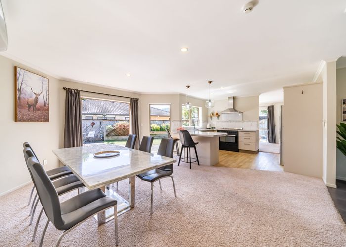  at 8 Beechwood Way, Te Marua, Upper Hutt, Wellington