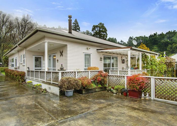  at 21 Hine Road, Wainuiomata, Lower Hutt, Wellington