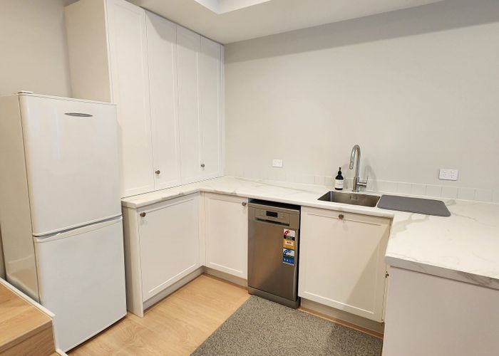  at 8B Komaru Street - FURNISHED, Remuera, Auckland City, Auckland