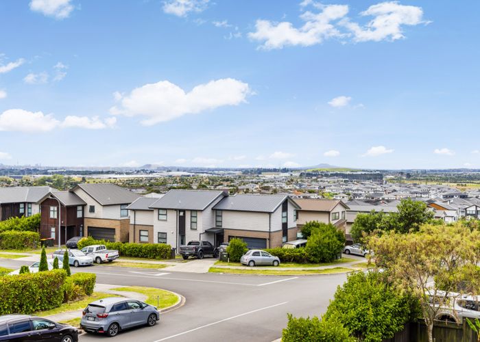  at 94 Arrowsmith Drive, Flat Bush, Auckland