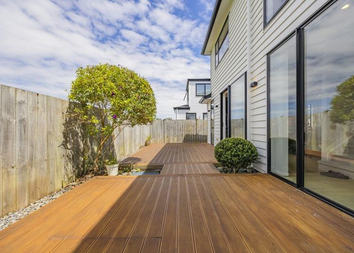  at 4 Irving Place, Hobsonville, Waitakere City, Auckland