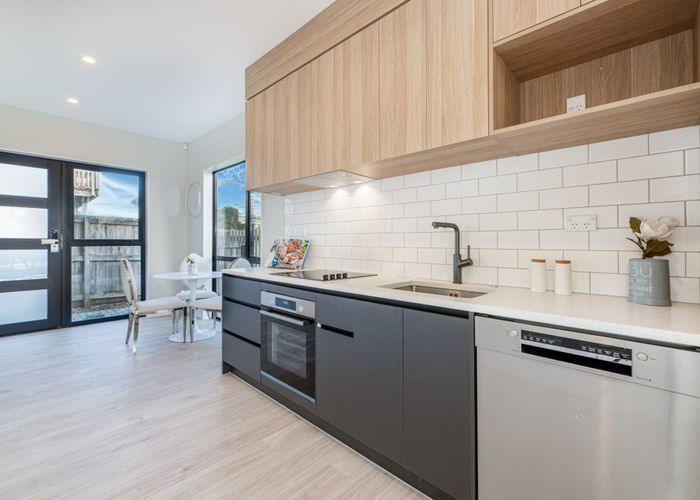  at 5/644 Te Atatu Road, Te Atatu Peninsula, Waitakere City, Auckland
