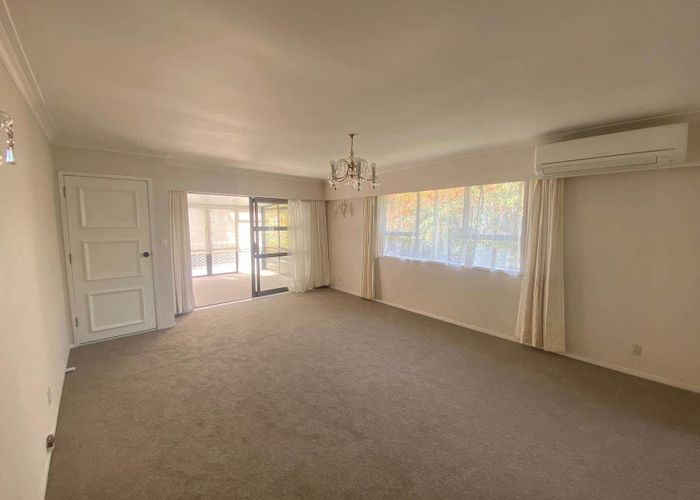  at 2/125 Glenmore Road, Sunnyhills, Manukau City, Auckland