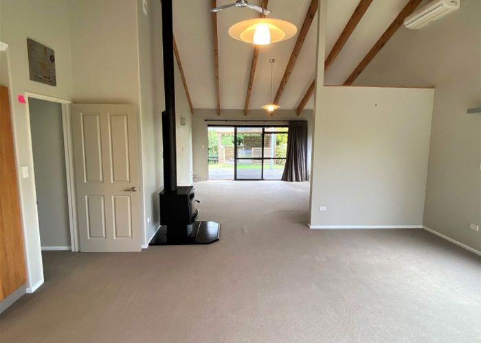  at 5 Maple Crescent, Whalers Gate, New Plymouth, Taranaki