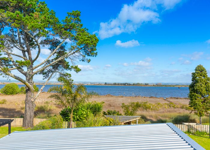  at 576 Pukehina Parade, Te Puke