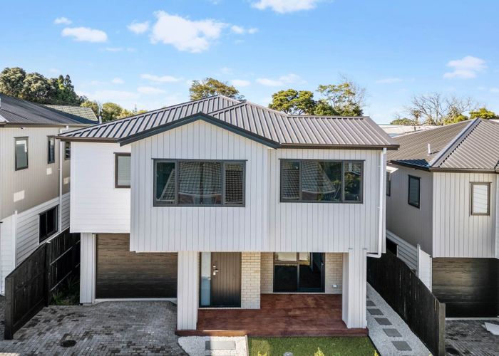  at Lot 3 & 4 /142 Great South Road, Manurewa, Manukau City, Auckland