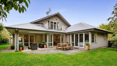  at 6A Luckie Street, Tawa, Wellington