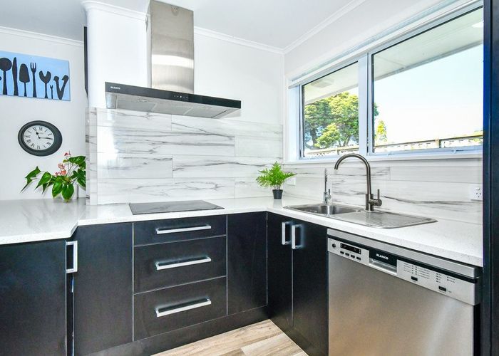  at 2/49 Wilmay Avenue, Papatoetoe, Manukau City, Auckland