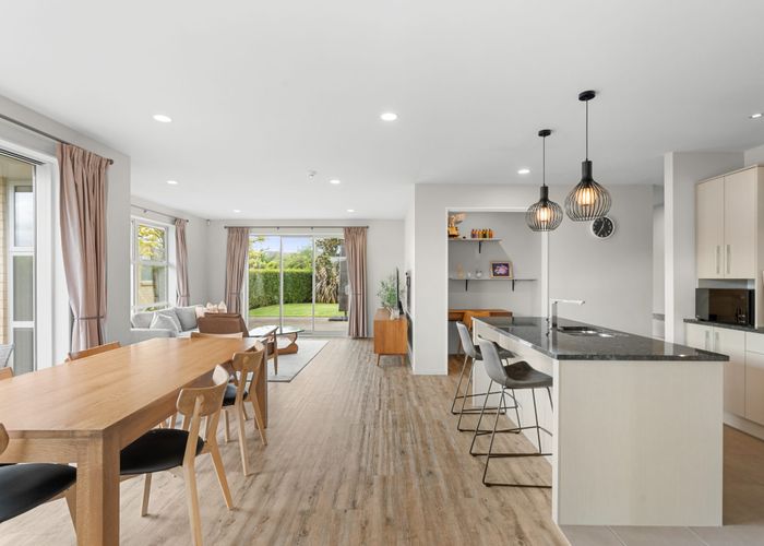  at 14 Graycliffe Street, Halswell, Christchurch City, Canterbury