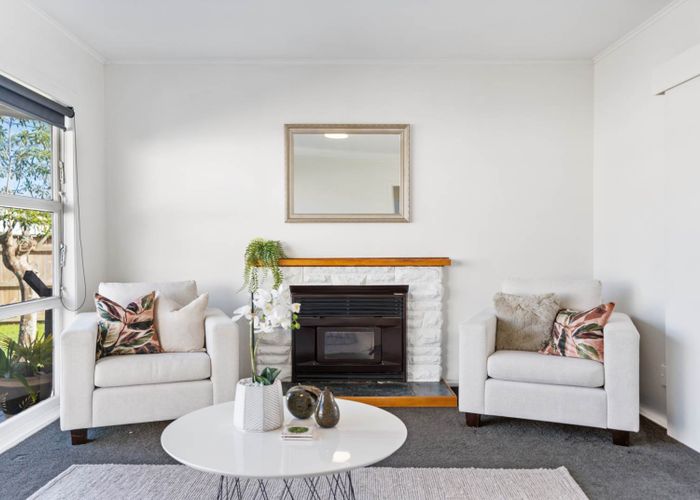  at 132 Canal Road, Avondale, Auckland