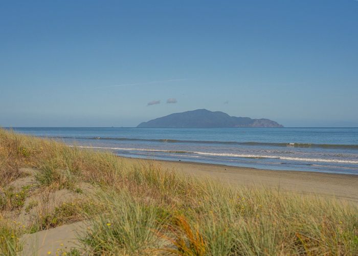  at 9 Moana Street, Otaki Beach, Otaki