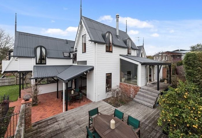  at 58A Lake Crescent, Hamilton Lake, Hamilton