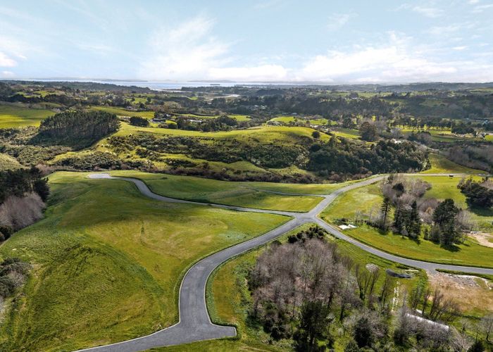  at 18/33 Brownhill Road, Whitford, Manukau City, Auckland