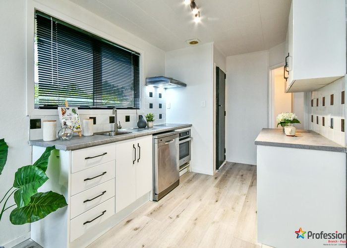  at 3 Serrano Place, Clover Park, Manukau City, Auckland