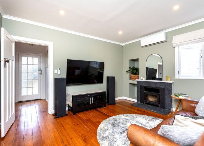  at 1/88 Lynwood Road, New Lynn, Auckland