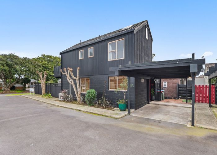  at 9 Pohutukawa Place, Ellerslie, Auckland City, Auckland