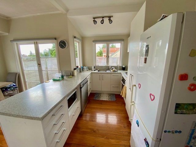  at 72A Nile Road, Milford, Auckland