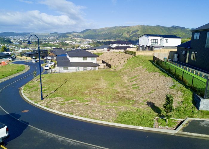  at 4 Te Arapito Close, Aotea, Porirua, Wellington