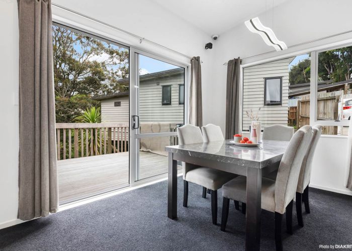  at F/27 Rehia Road, Massey, Auckland