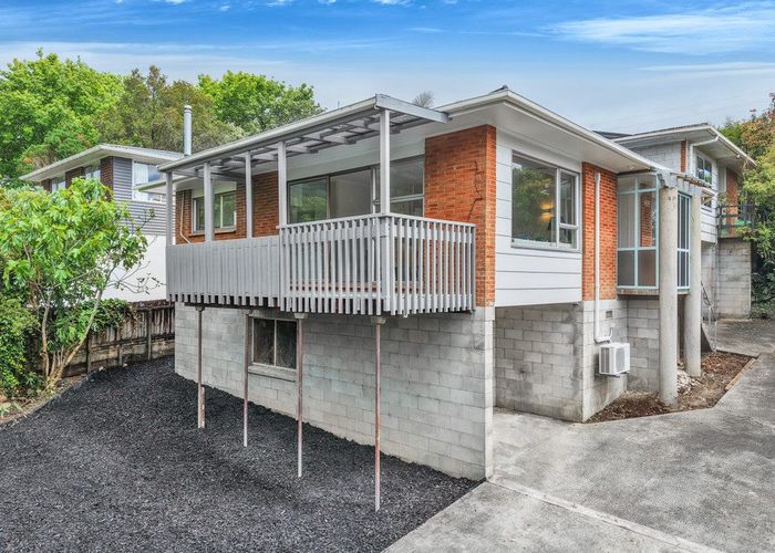  at 2/38 Seaview Road, Glenfield, North Shore City, Auckland