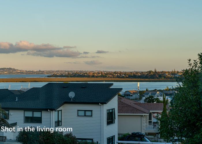  at 18 Horizon Way, West Harbour, Waitakere City, Auckland