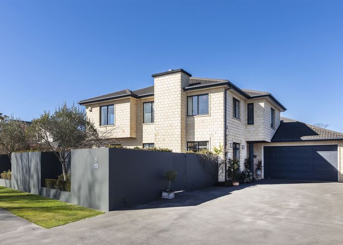  at 5 Elmwood Road, Strowan, Christchurch