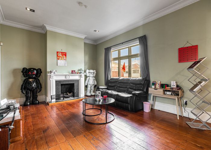  at 6 Lillington Road, Remuera, Auckland